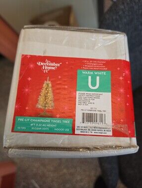 NIB 4 Feet Pre-Lit Champagne Tinsel Christmas Tree December Home 24" Diameter
